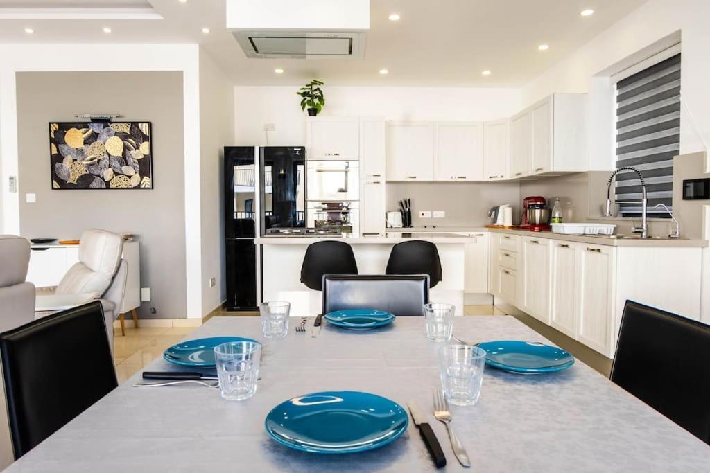 Mellieha, Luxury 3 Bedroom Azure Maisonette Dış mekan fotoğraf